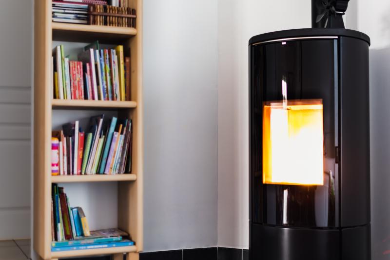 Poêle à granulés, un investissement rentable pour votre confort thermique